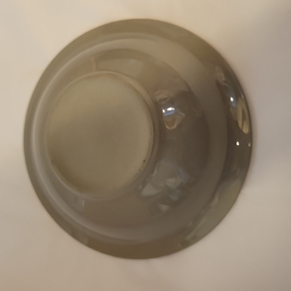 Vintage Harkerware Bowl - Picture 3 of 4